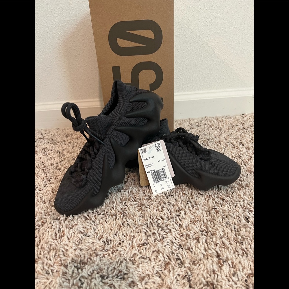 💯Yeezy 450 Utility Black💯